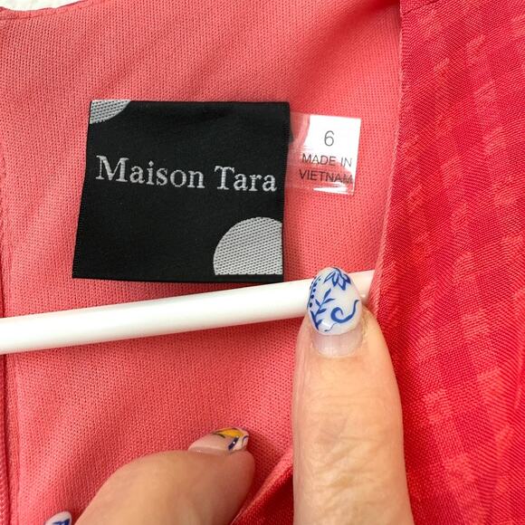 Maison Tara Red Ruffle Sleeve Maxi Dress Size 6 Cutout Feminine Date Night Chic - Picture 3 of 6